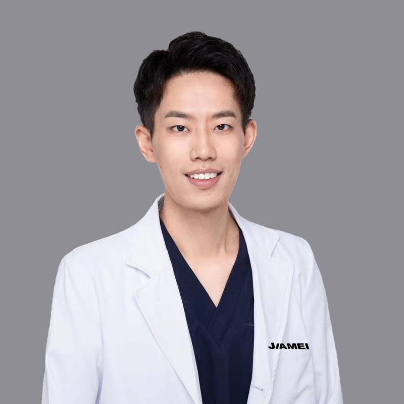 程逸伦
